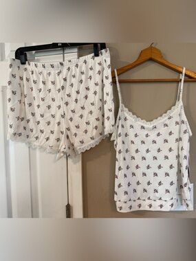 Women's White Floral Lace-Trim Camisole & Shorts Pajama Set